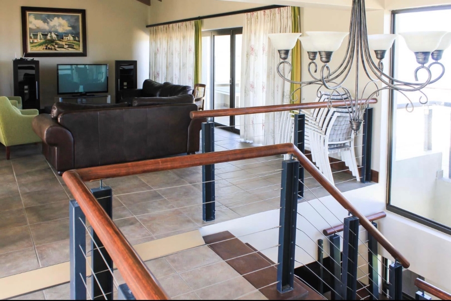 To Let  Bedroom Property for Rent in Oubaai Western Cape